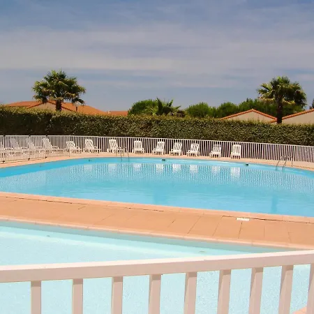 Maison De 2 A A 500 M De La Avec Piscine Partagee Et Jardin Clos * Torreilles