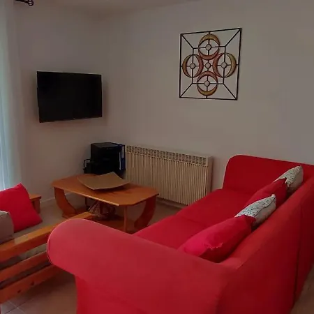 Semesterbostad Maison Confortable A Avec Jardin Prive *